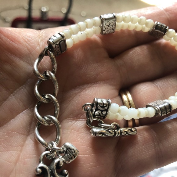 SOLD———EUC Brighton pearl/silver set - Picture 3 of 5